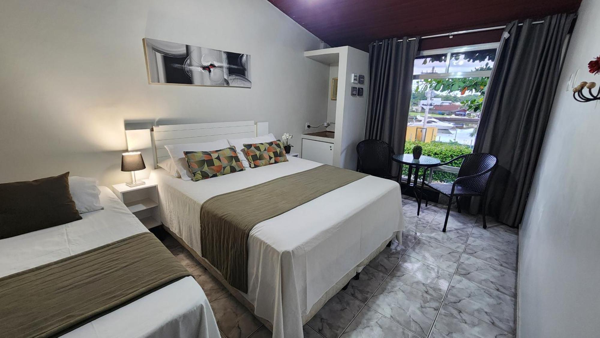 Apartamentos, 3 Praias, Condominio De Luxo, Piscinas - Angra Temporada アングラドスレイス エクステリア 写真